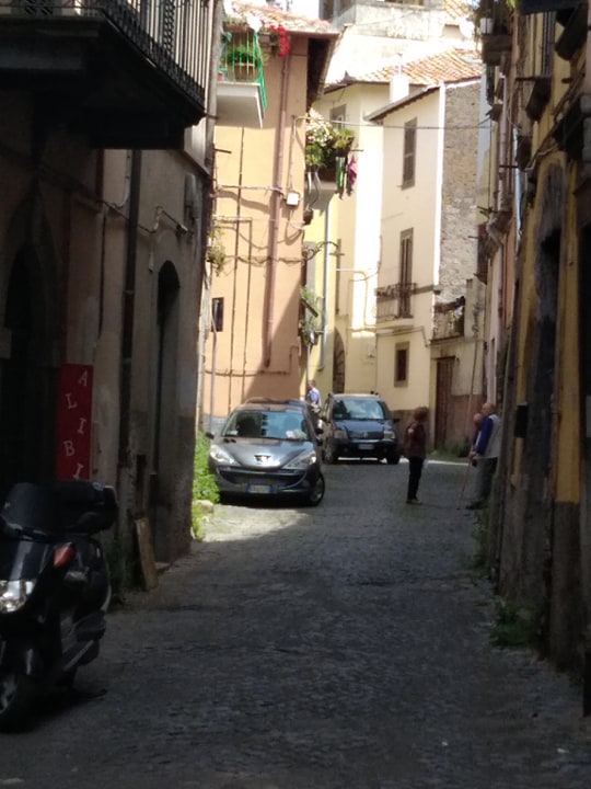 Viterbo-Centro storico: donna 50enne trovata morta nella ...